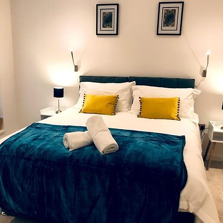 Maplewood Luxurious One-Bed Flat With Free Parking Hotel St Albans Eksteriør billede