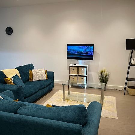 Maplewood Luxurious One-Bed Flat With Free Parking Hotel St Albans Eksteriør billede